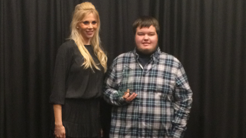 Winner JD Muir poses with Lyndsey Pankratz